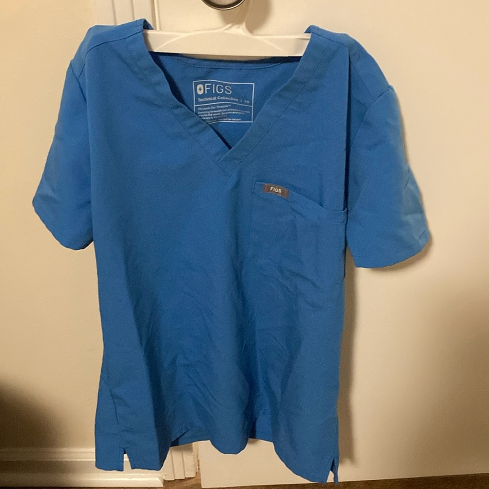Figs XS blue scrub top